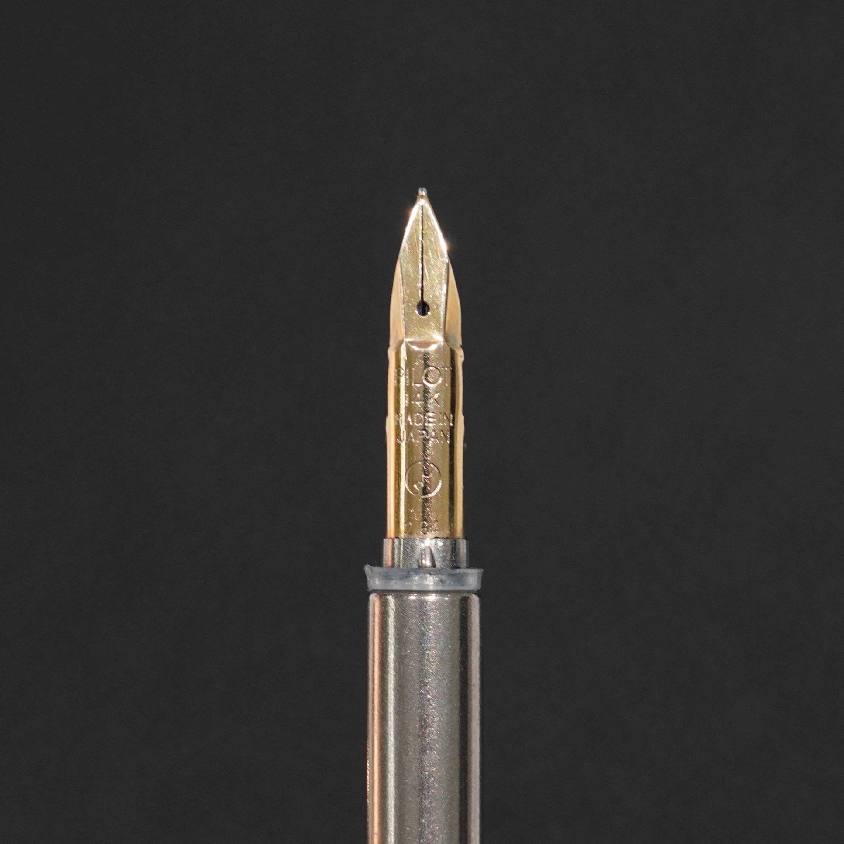 PILOT パイロット 万年筆 初代 高級 キャップレス【CLF-1000GW】 PILOT”最初期型”キャップレスを手に取ったことはございますか